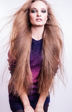 genç seksi model kız poz Studio