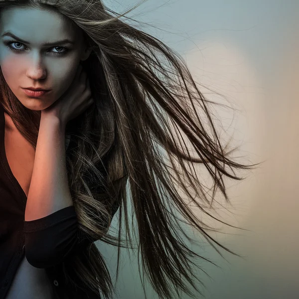 Young sensual model girl. Color face art studio photo. — Stock Photo, Image