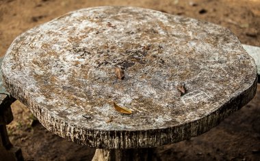 eski mahkeme Taş Masa.