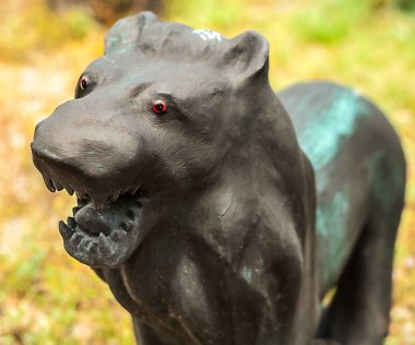 eski geleneksel taş heykelcik.