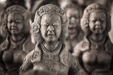 eski geleneksel heykelcik taş.