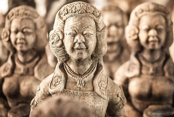 eski geleneksel heykelcik'ın taş. arka plan fotoğraf.