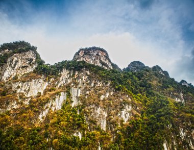 kayalar Güneydoğu Asya Adaları