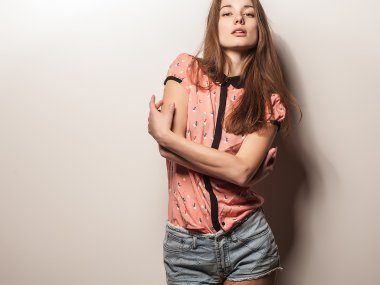 genç seksi model kız poz Studio.