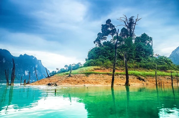 岩石在群岛 — 图库照片