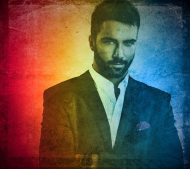 Retro genç çekici bir adam portresi grunge tarzı.