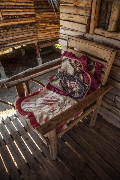 Ancienne chaise en Thaïlande maison — Photo