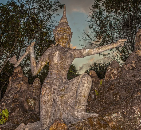 Stare kamienne rzeźby w Tajlandii — Zdjęcie stockowe