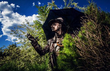 saatçi, parlak fantastik filmde görüntü. Açık masal sanat fotoğraf.