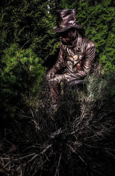 Image de l'horloger dans une stylisation fantaisie lumineuse. Conte de fées en plein air art photo . — Photo