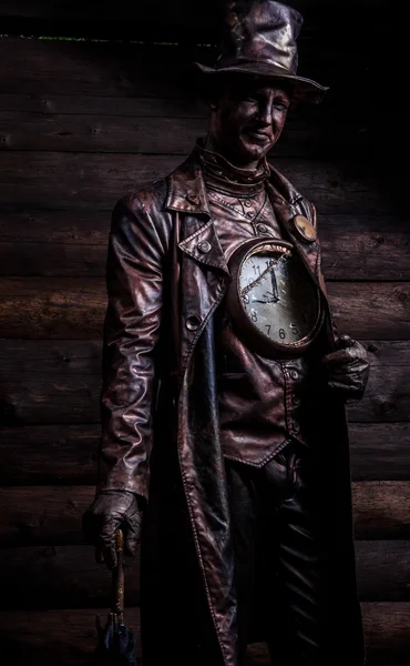 Immagine di orologiaio in brillante stilizzazione fantasia. Foto d'arte fiaba su sfondo di legno grunge . — Foto Stock