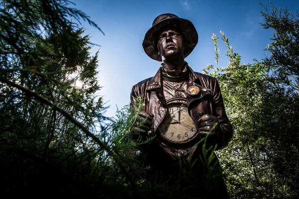 saatçi, parlak fantastik filmde görüntü. Açık masal sanat fotoğraf.