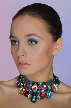 kadın büyük kolye