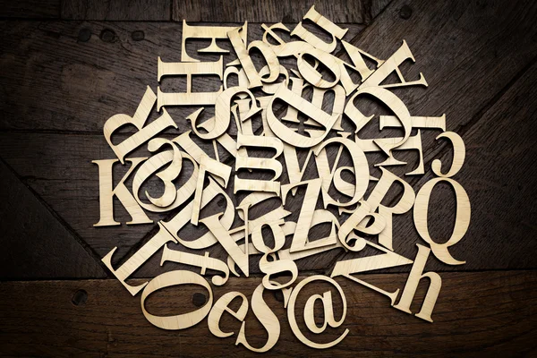 Litery alfabetu drewniane — Zdjęcie stockowe