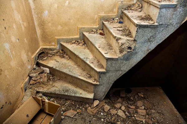 Dunkle Treppe — Stockfoto