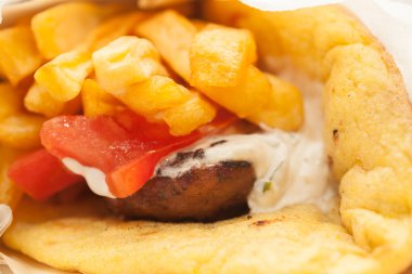 Yunan geleneksel soutzoukaki