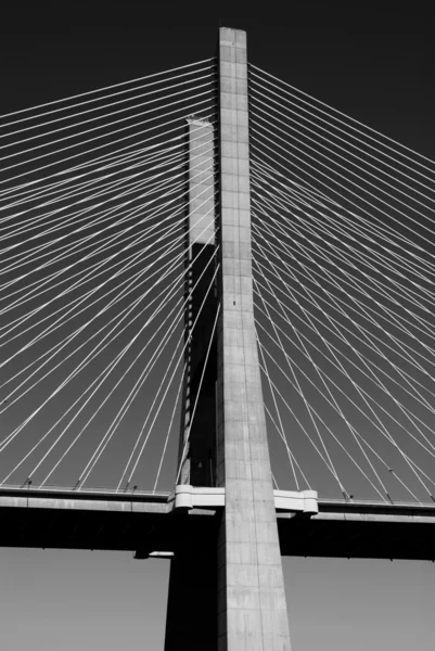 Vasco da gama Bridge in lisbon — 图库照片