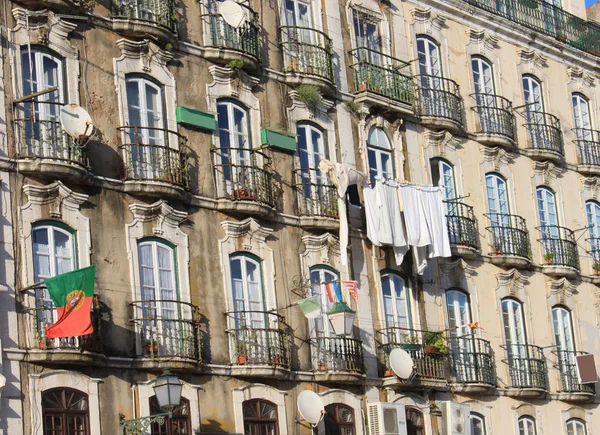 Gebäude in alfama, portugal — Stockfoto