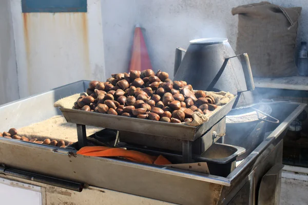 Torrefazione di castagne — Foto Stock