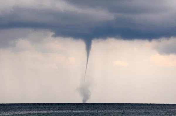 Ανεμοστρόβιλος, alanya, παραλία Εικόνα Αρχείου