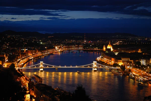 Budapešť v noci — Stock fotografie