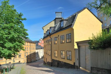 Stockholm. sodermalm'ın dar sokakta