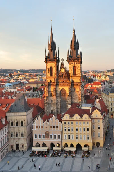 Prag. Tyn Vårfrukyrkan — Stockfoto