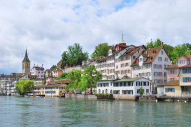 Zürih. nehir limmat setin 