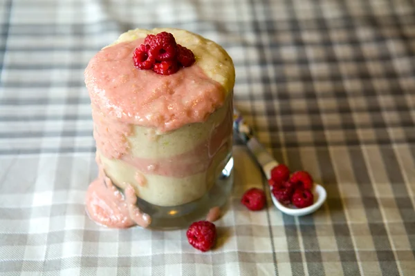 taze meyve ahududu banana smoothie