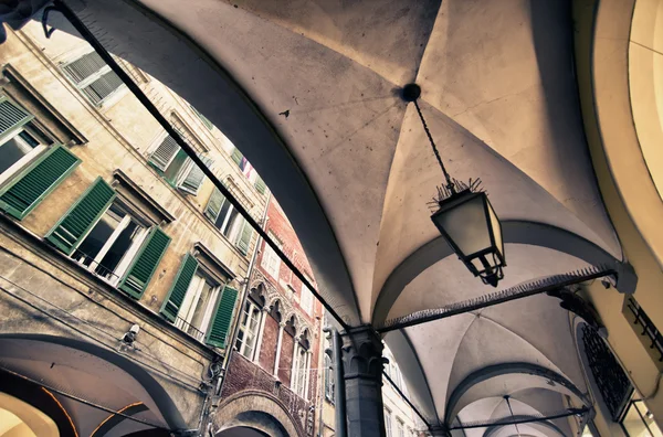 Architektura ulicy Pisan, Włochy — Zdjęcie stockowe