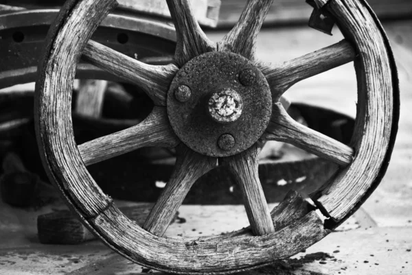 Wooden Wheel in Saint Thomas — Stok fotoğraf