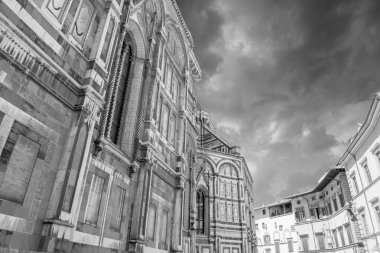 Antik yerler ve piazza del duomo, florence evlerinde