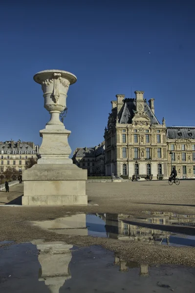 Párizsban, építészeti részletek, a téli szezon — Stock Fotó