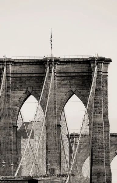Dettaglio architettonico del ponte di Brooklyn a New York — Foto Stock