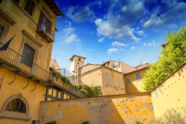 Mittelalterliche Häuser in Florenz — Stockfoto