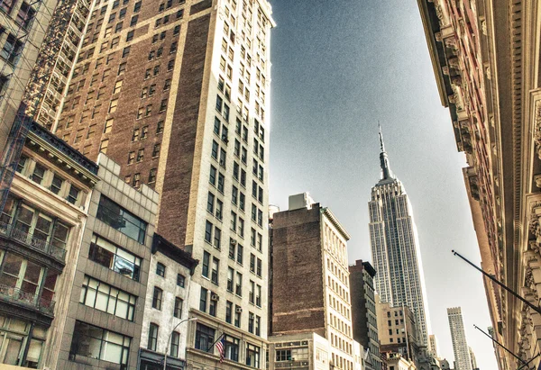 Manhattan Gebäude und Wolkenkratzer — Stockfoto