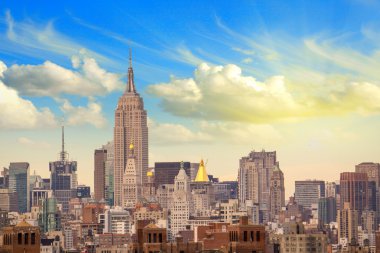 bulutlu gökyüzü, new York'un Manhattan gökdelen