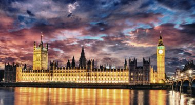 big Ben'e ve Parlamento - london house günbatımı renkleri