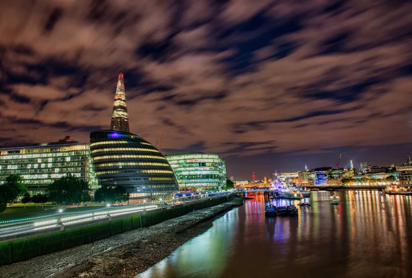 Colori, luci e architettura di Londra in autunno — Foto Stock