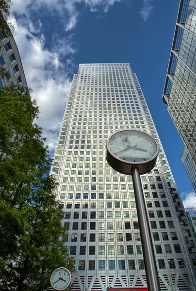 Dzielnicy Canary wharf dzielnicy finansowej budynki w Londynie. — Zdjęcie stockowe