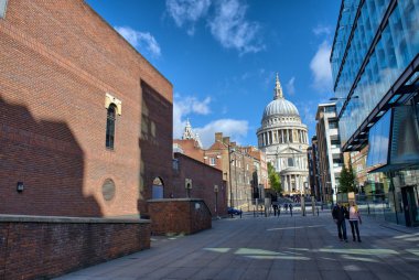St paul Katedrali, Londra - sokak görünümü