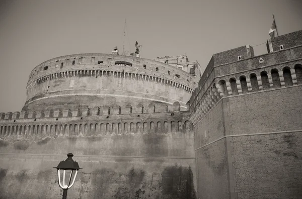 Magnificient kleuren van castel santangelo bij zonsondergang - rome — Stockfoto