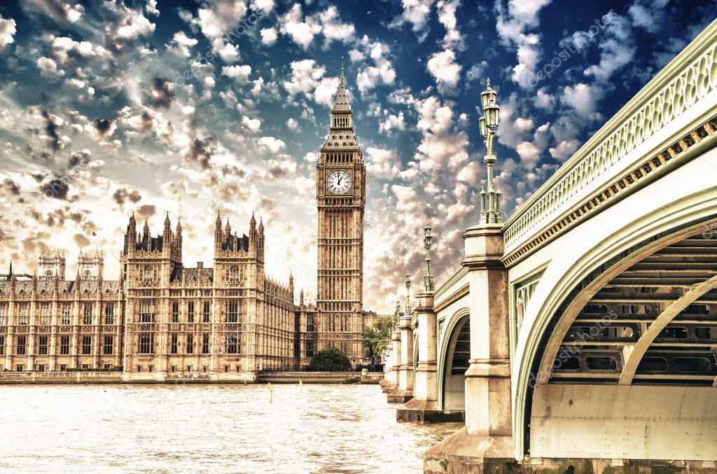 Landscape of Big Ben and Palace of Westminster with Bridge