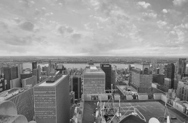 New york city - manhattan siluetinin kış gün batımında