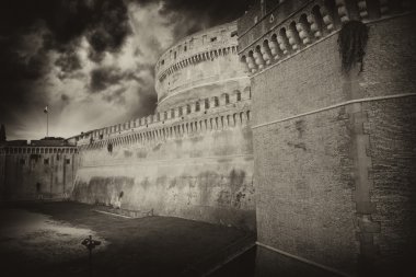 Castel santangelo, sonbahar günbatımı, güzel yan görünümü - Roma