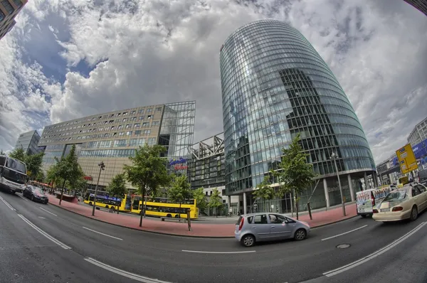 Široký úhel zobrazení ulic Berlína budov — Stock fotografie