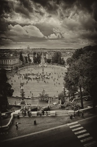 Pohled na náměstí piazza del popolo od pincio promenáda - Řím — Stock fotografie