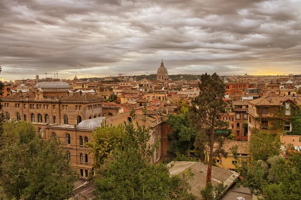 Panoramiczny widok na Rzym od promenady pincio — Zdjęcie stockowe