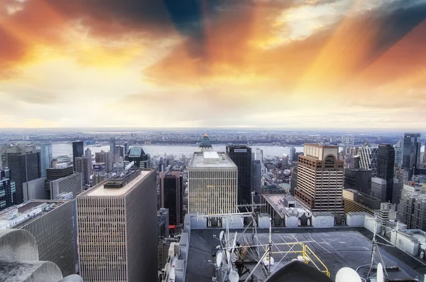 New York - Manhattan skyline au coucher du soleil d'hiver — Photo