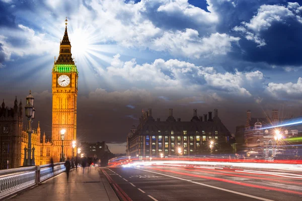 Beautiful colors of Big Ben from Westminster Bridge — Stock Photo, Image